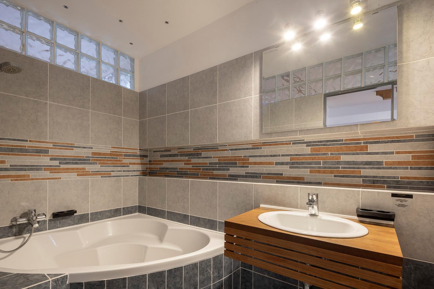 Pytloun Wellness Travel Hotel ลิเบอเรซ ภายนอก รูปภาพ
